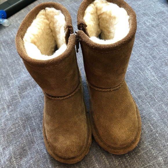 BearPaw Other - Bearpaw toddler boots